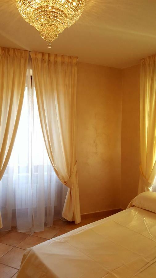 Ivana Sweet House เดเซนซาโนเดลการ์ดา ภายนอก รูปภาพ